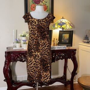 French Atmosphere animal print shift dress